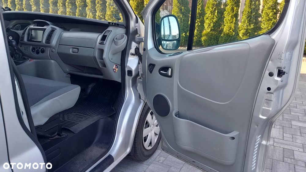 Opel Vivaro - 13