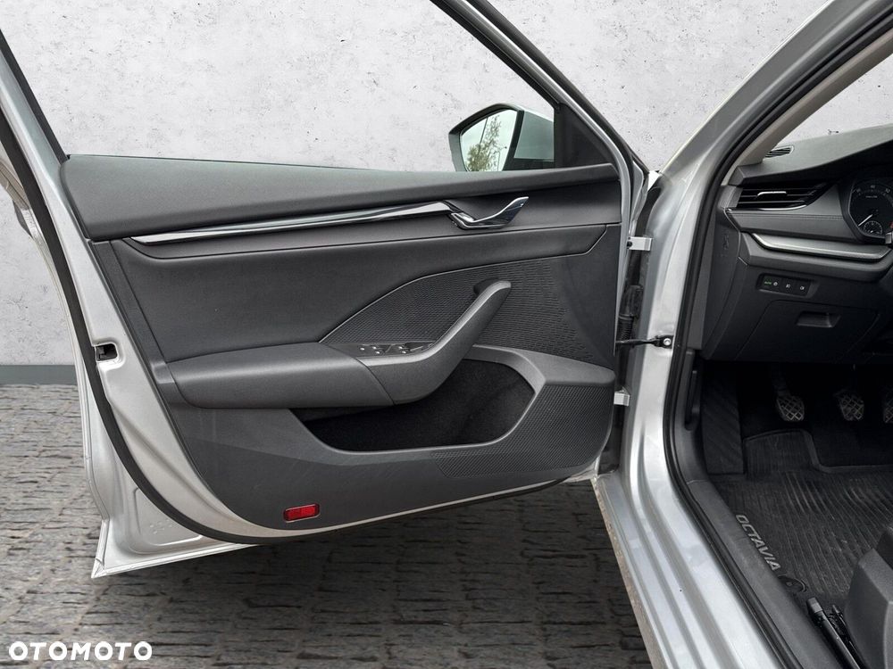 Skoda Octavia 1.5 TSI ACT Ambition - 11