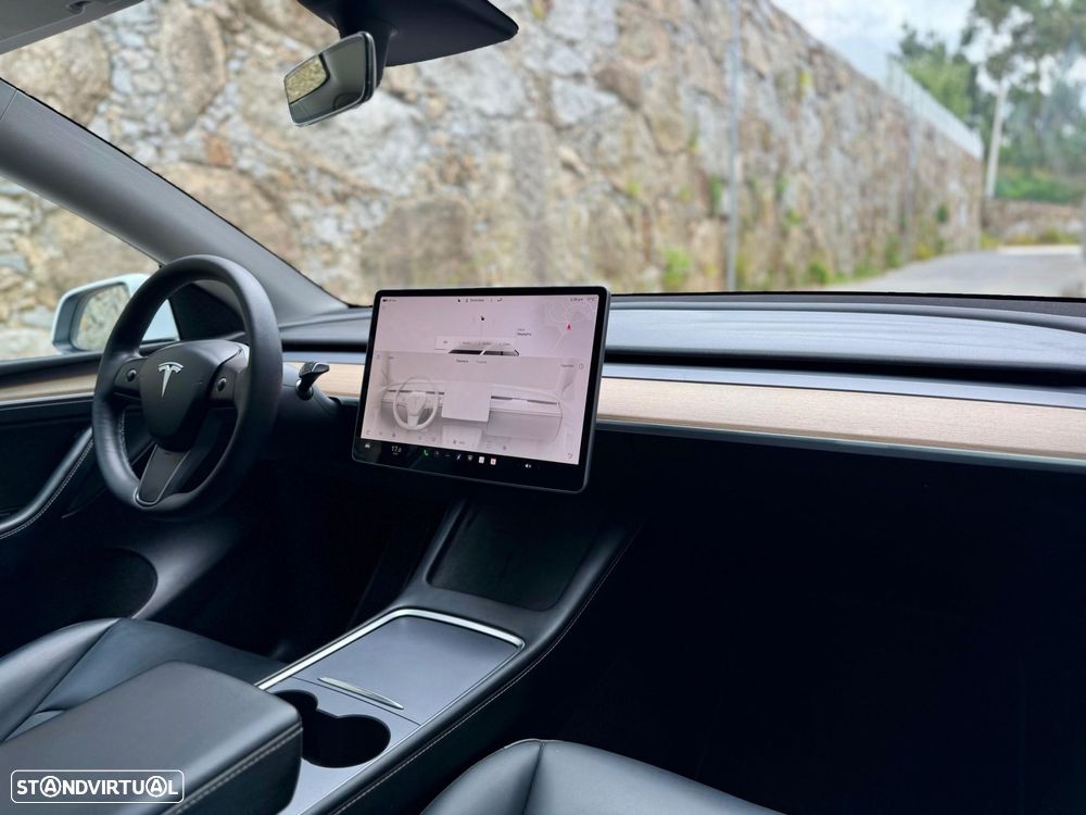 Tesla Model Y RWD - 23