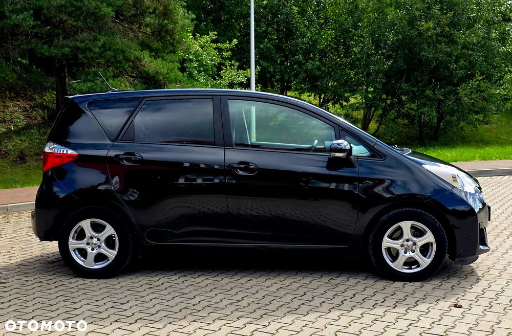 Toyota Verso S 1.33 Premium - 4