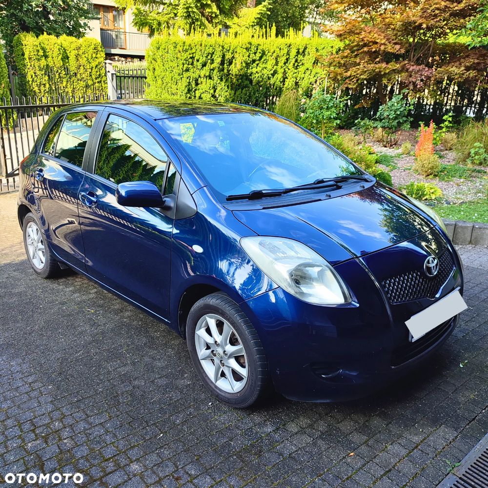 Toyota Yaris 1.0 Luna A/C - 1