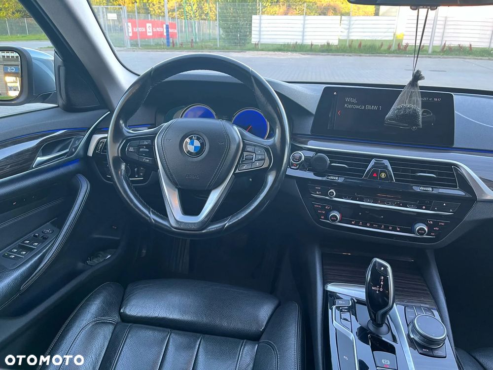 BMW Seria 5 520d - 11