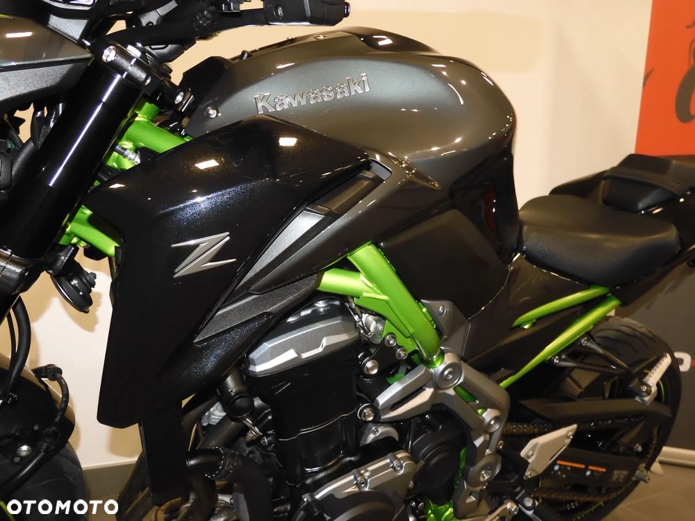 Kawasaki Z 900 - 27