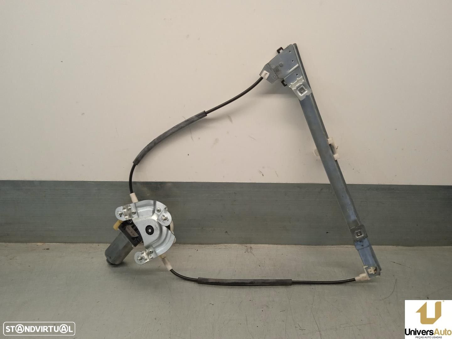 ELEVADOR DE VIDRO FRONTAL DIREITO RENAULT MEGANE I COACH 2000 -0130821721 - 1