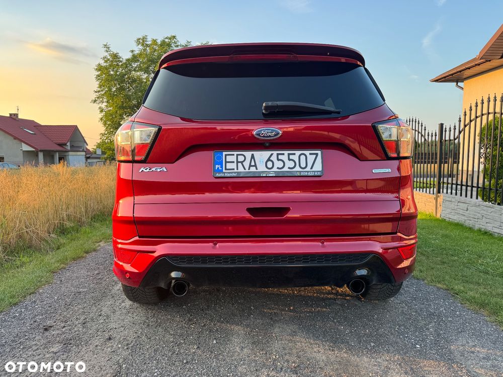 Ford Kuga 1.5 EcoBoost 2x4 ST-Line - 16