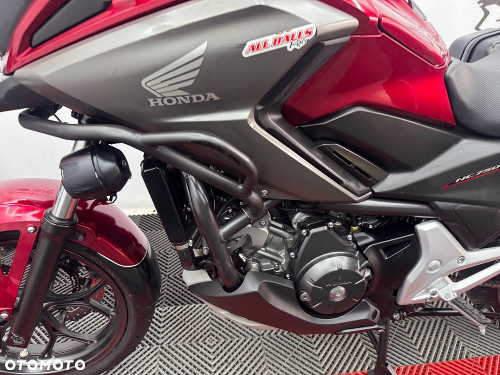 Honda NC - 12