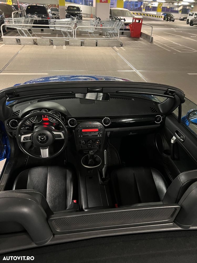 Mazda MX-5 1.8i RC REVOLUTION - 5