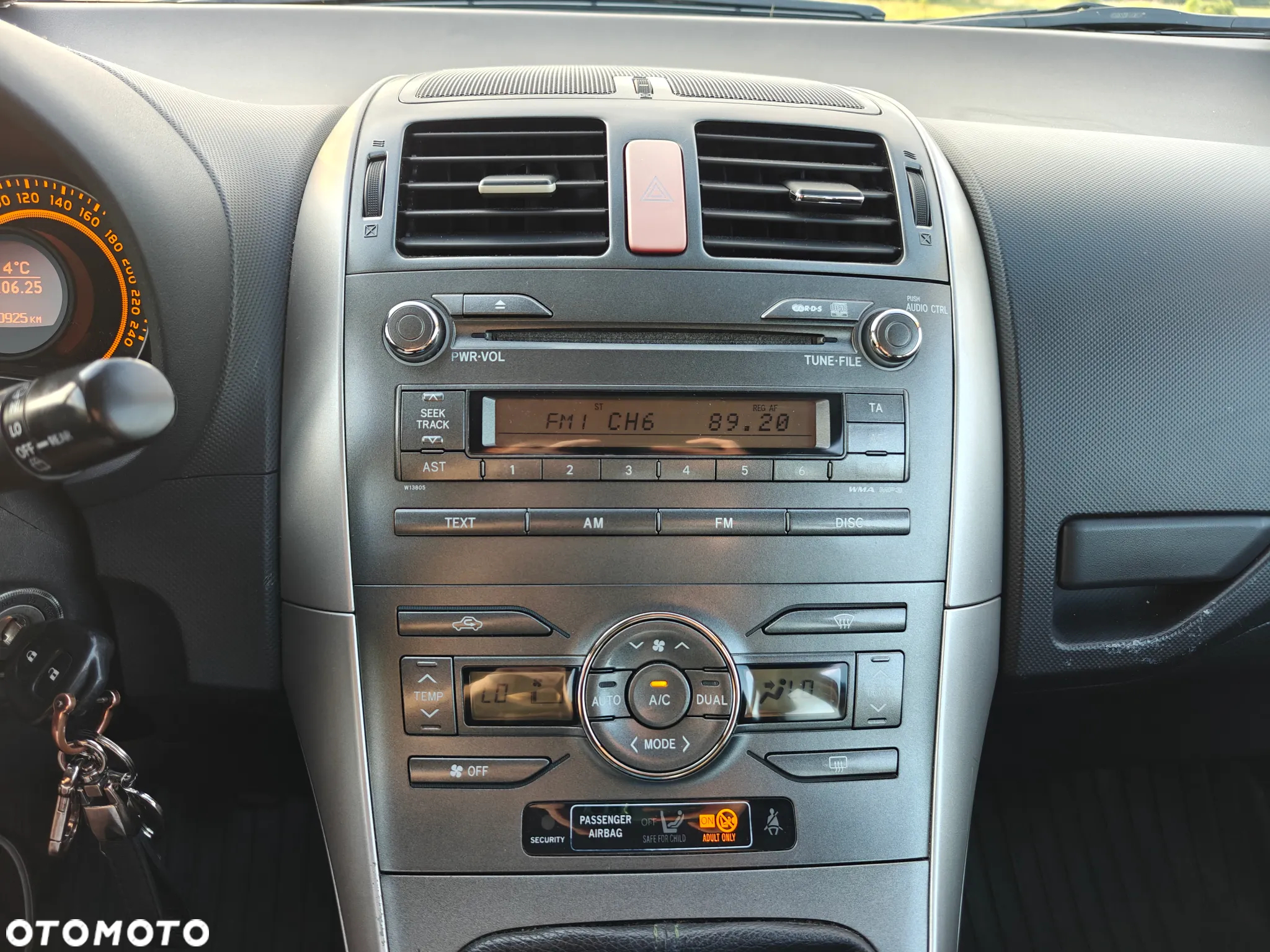 Toyota Auris - 11