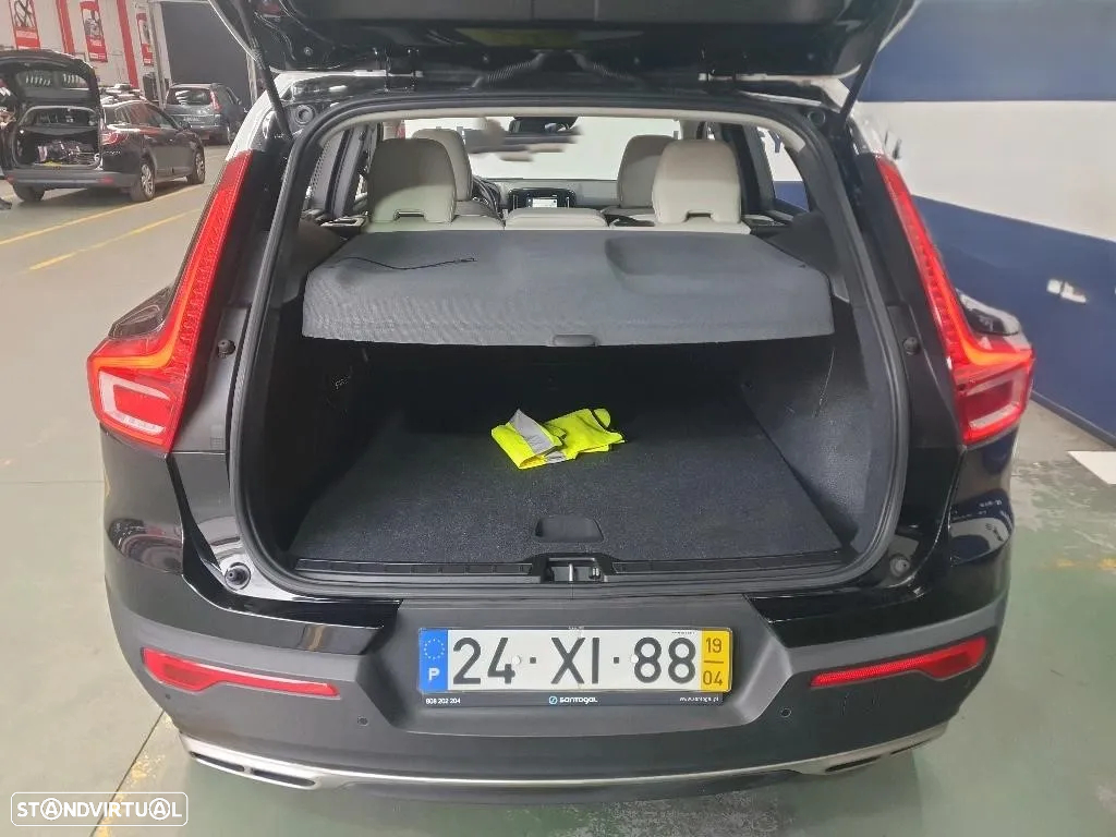 Volvo XC 40 2.0 D3 Momentum Plus Geartronic - 7