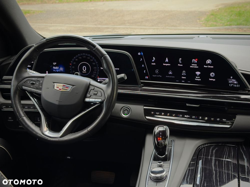 Cadillac Escalade - 9