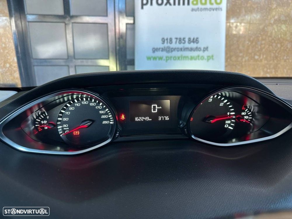 Peugeot 308 2019 photo 4