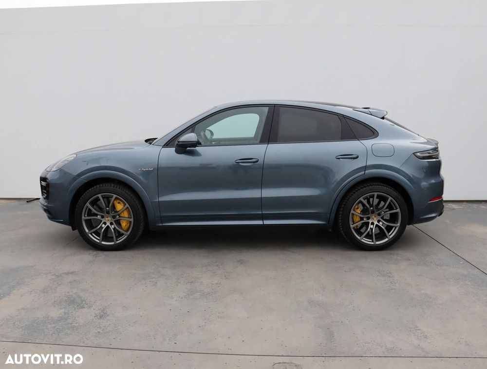Porsche Cayenne Coupe - 28