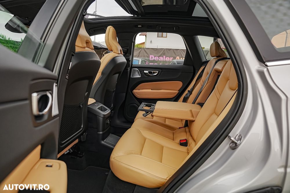 Volvo XC 60 Recharge T6 Twin Engine eAWD Inscription Expression - 18