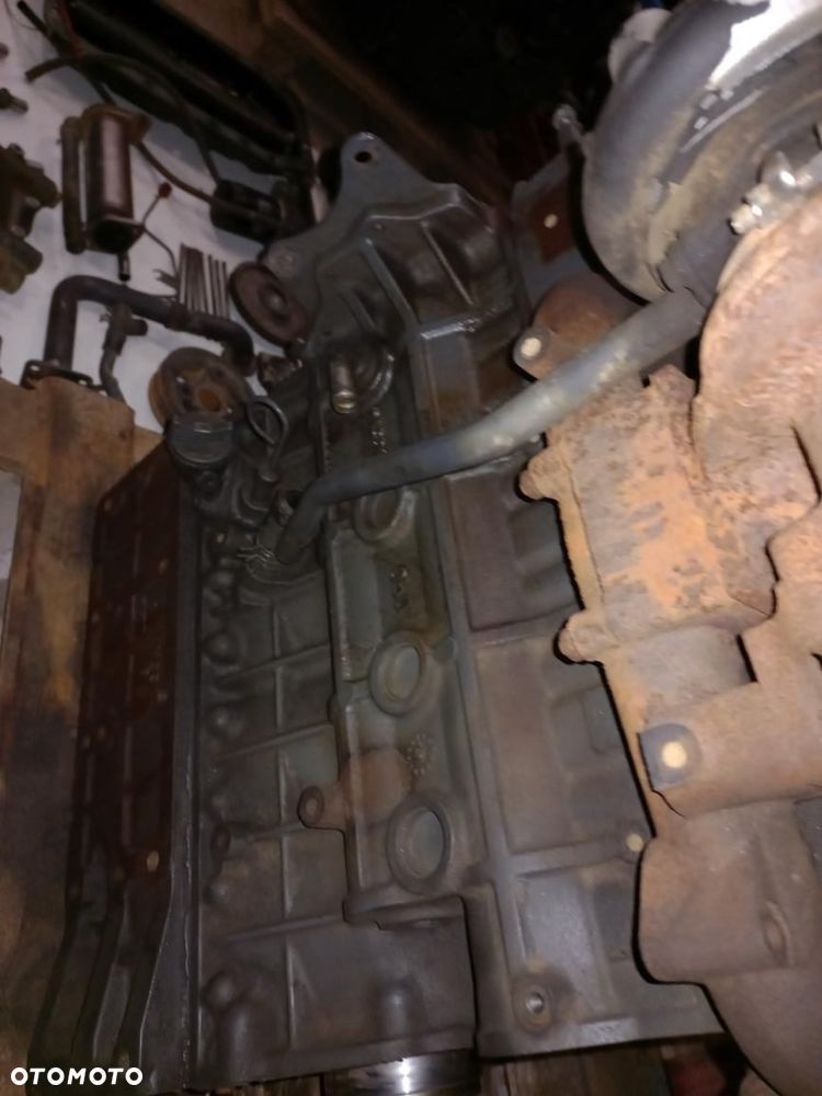 Silnik kubota V3800-DI-T-ET10, 7KBXL,BKBXL03,blok,głowica,turbo,wał,korbowód,tłok,koło rozrządu,zamachowe,wałek,1G5970461,TD04 HL,1G574,V33,V3600,V3800,D662,ISEKI,YANMAR,wtryski,pompa wtryskowa,kompletny silnik,obudowa,E4CG,C18W,V1505D. - 10