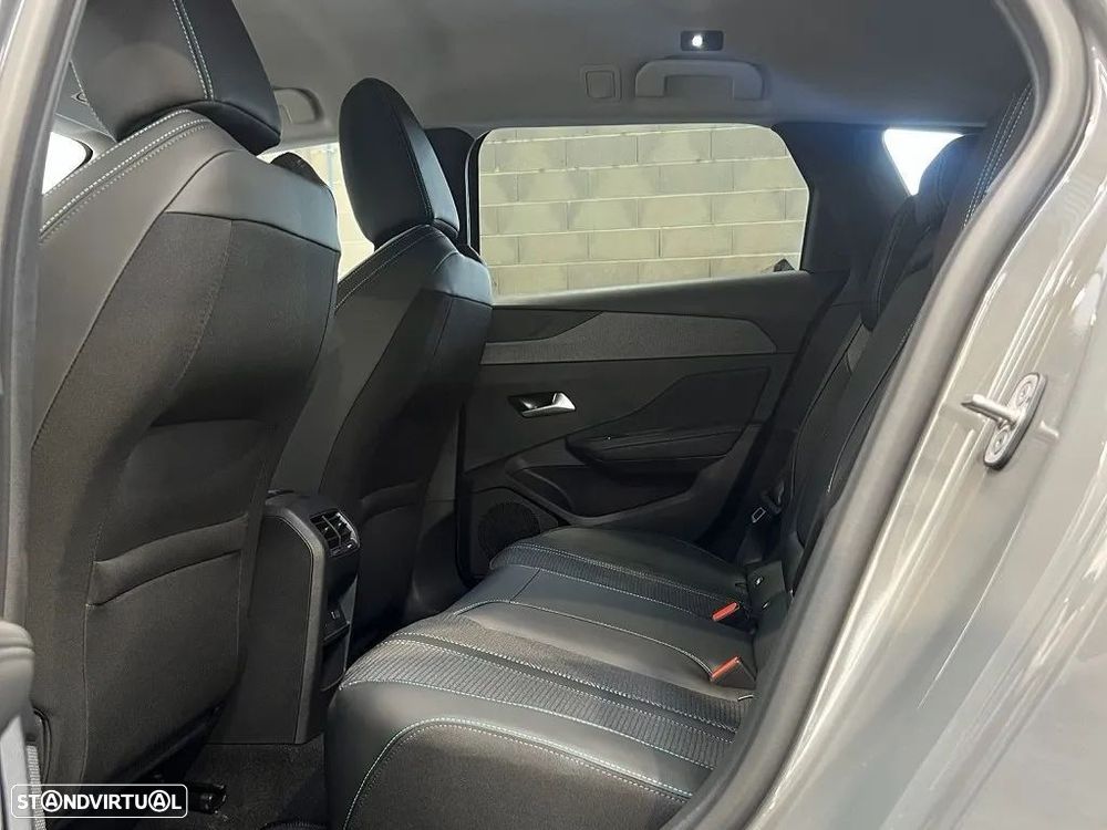 Peugeot e-308 54 kWh Allure - 14