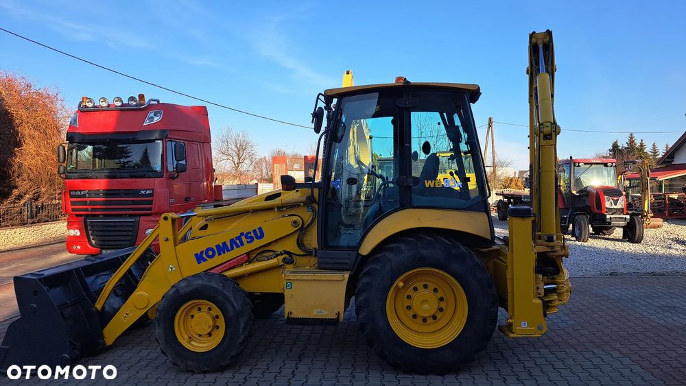 Komatsu WB93R - 7