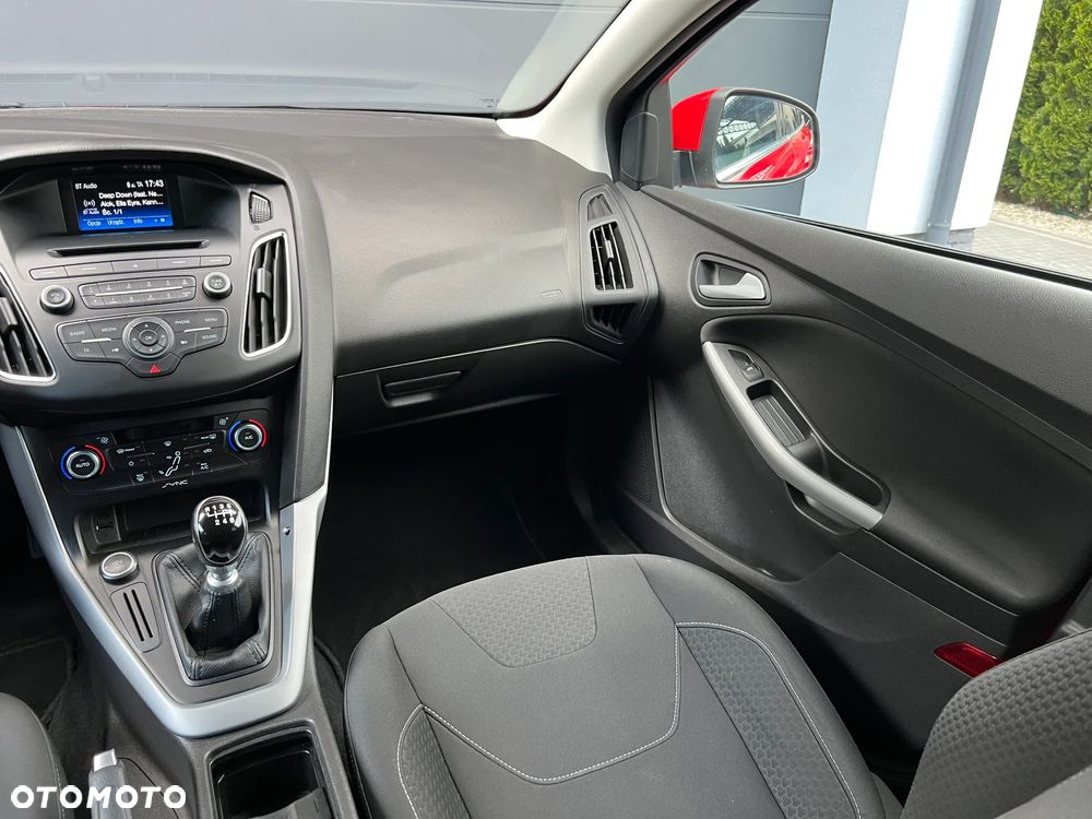 Ford Focus 1.5 TDCi Red Edition - 19