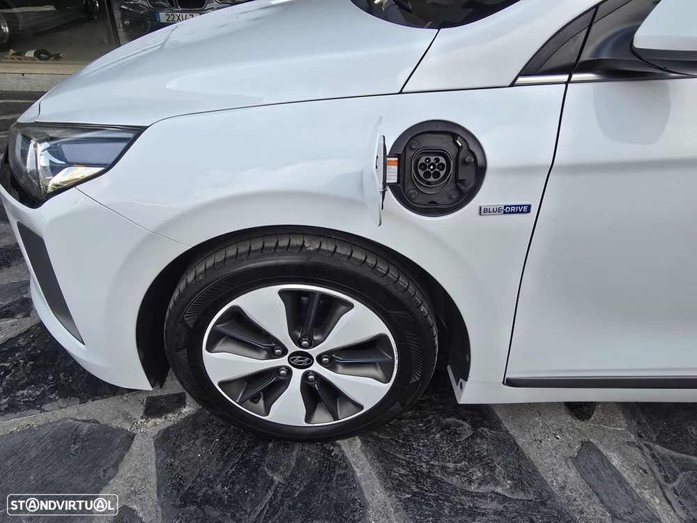 Hyundai Ioniq - 8