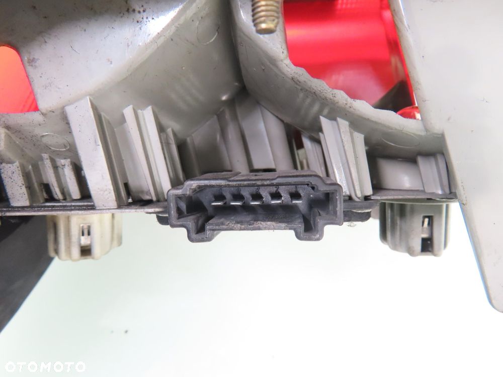 LAMPA LEWA TYLNA MERCEDES W210 LIFT SEDAN A2108203364 - 2