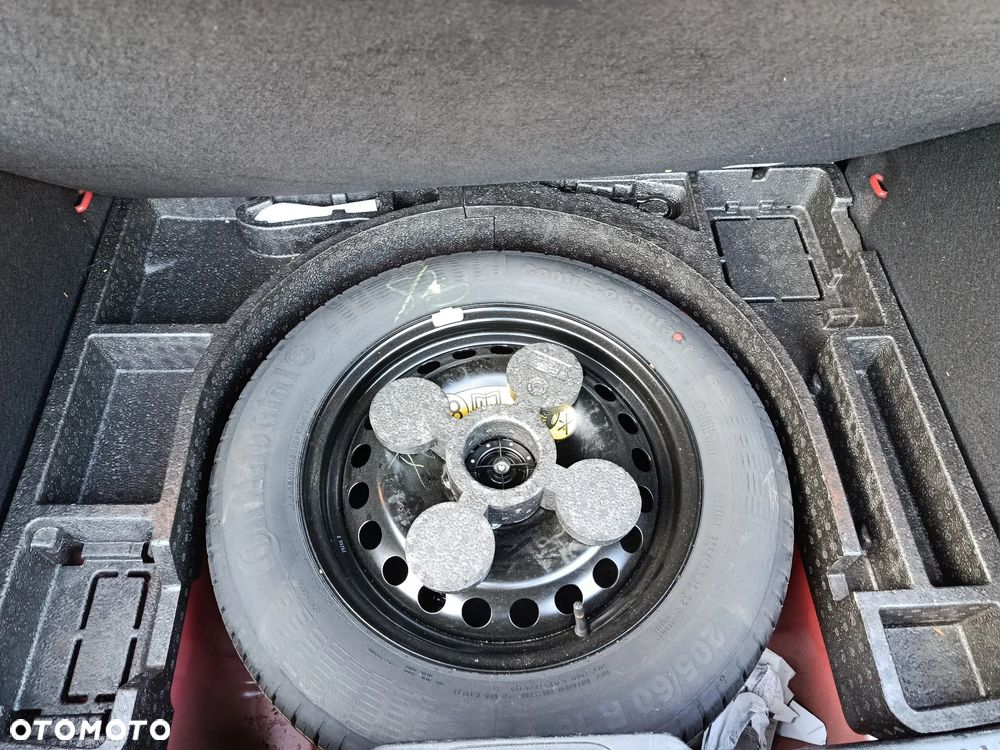 Ford Focus 1.5 EcoBoost STart-Stopp-System ST-Line - 24