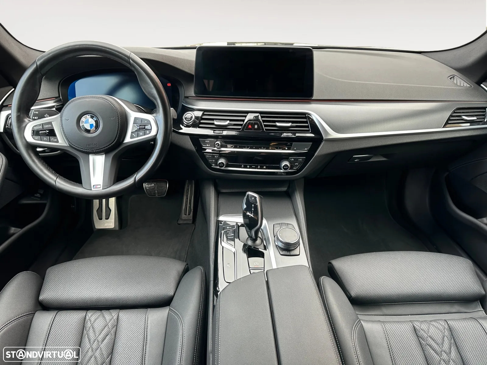 BMW 520 d Pack Desportivo M Auto - 11