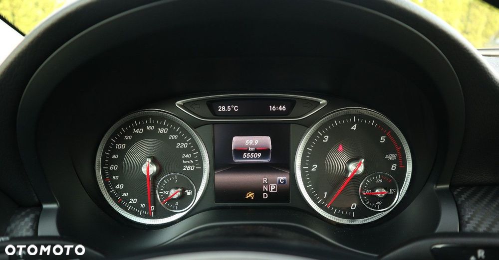 Mercedes-Benz GLA 200 (CDI) d 7G-DCT - 25