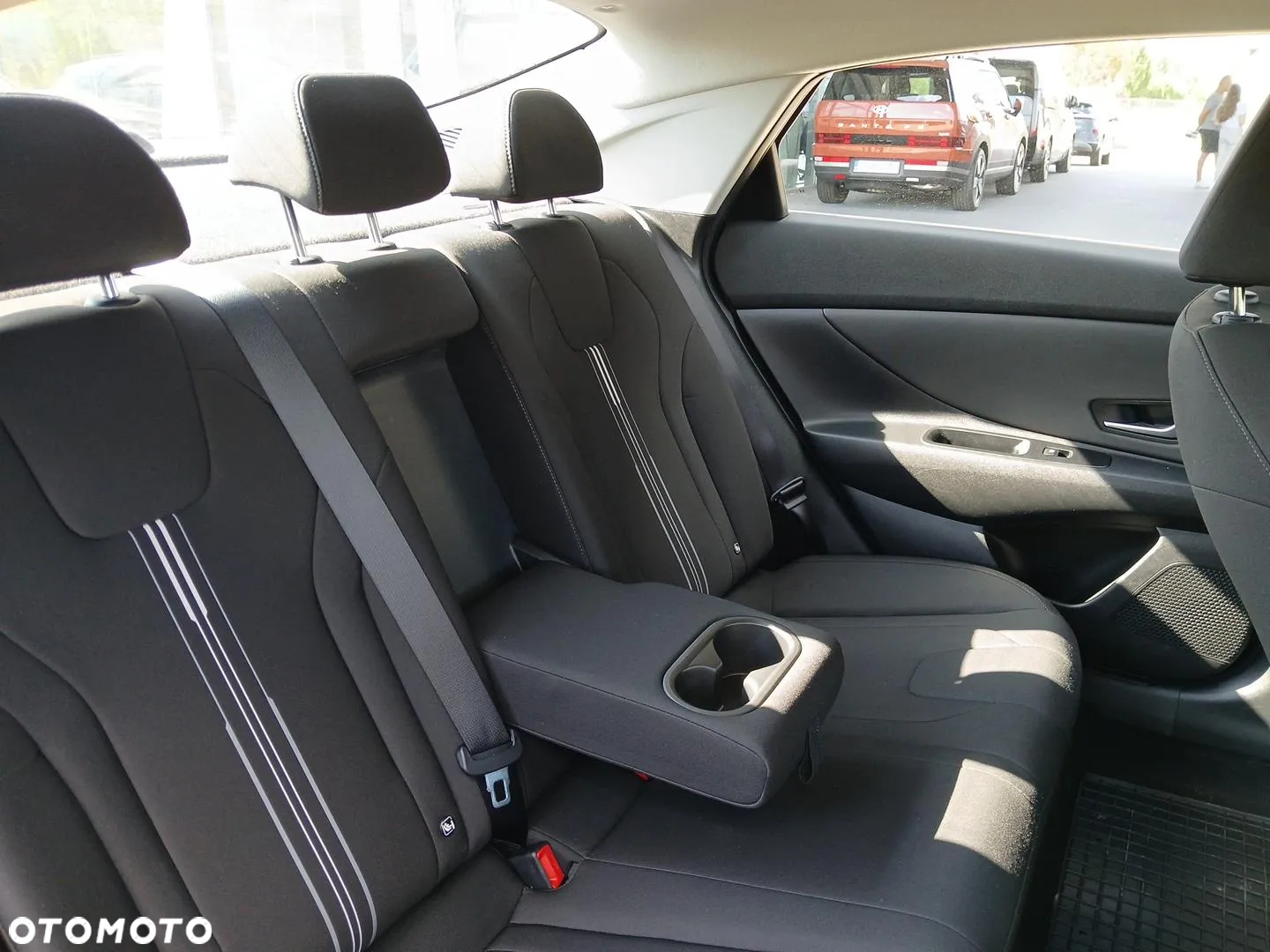 Hyundai Elantra 1.6 Smart CVT - 19