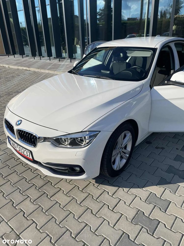 BMW Seria 3 318d Sport Line - 15