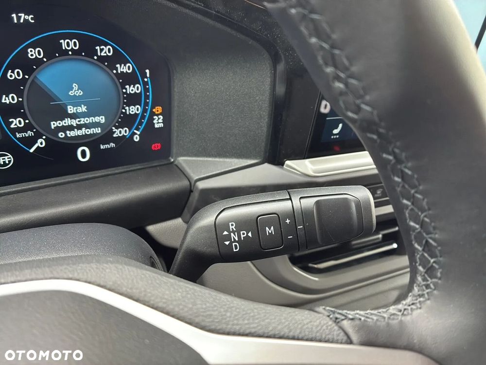 Volkswagen Caravelle - 24