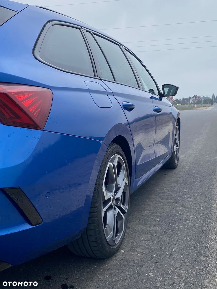 Skoda Octavia 2.0 TDI RS DSG - 6
