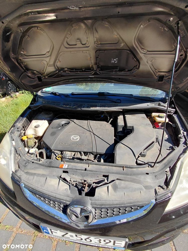Mazda 5 - 8
