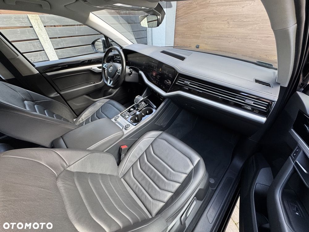 Volkswagen Touareg 3.0 V6 TDI SCR 4Mot Elegance - 29
