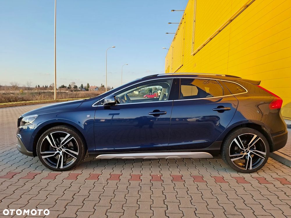 Volvo V40 Cross Country D3 Geartronic Ocean Race - 12