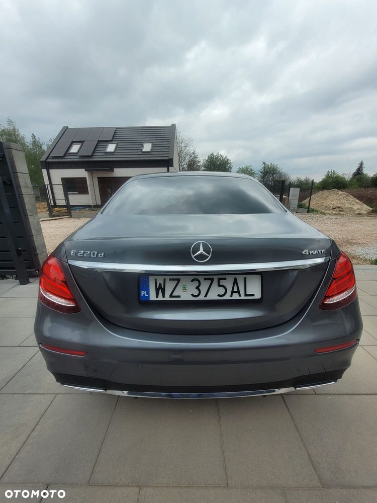 Mercedes-Benz Klasa E 220 d 4-Matic AMG - 12
