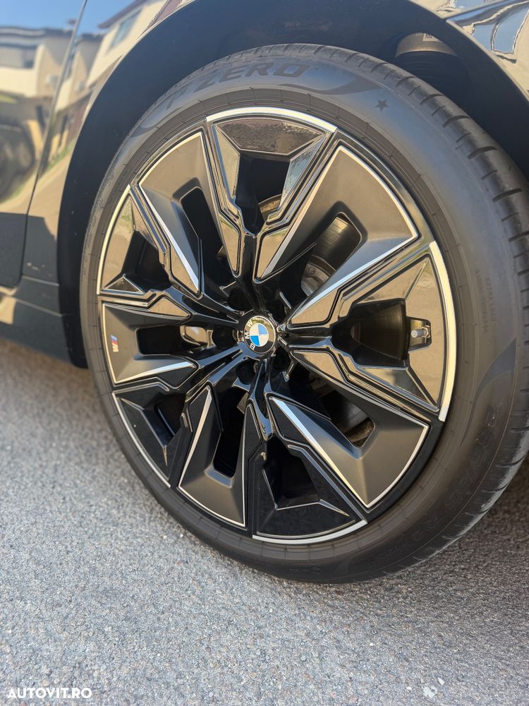 BMW Seria 7 - 15