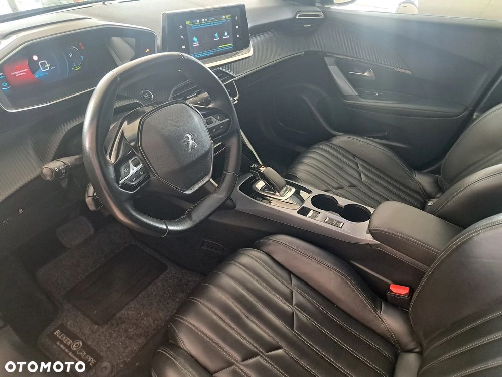 Peugeot 2008 e-2008 50kWh Allure - 9