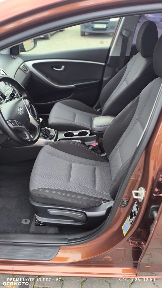 Hyundai i30 1.6 Premium - 26