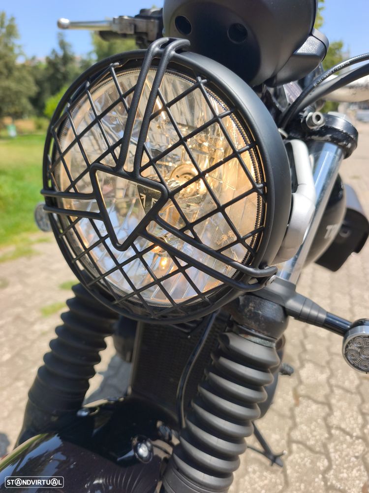 Triumph Bonneville Street Scrambler 900 - 10