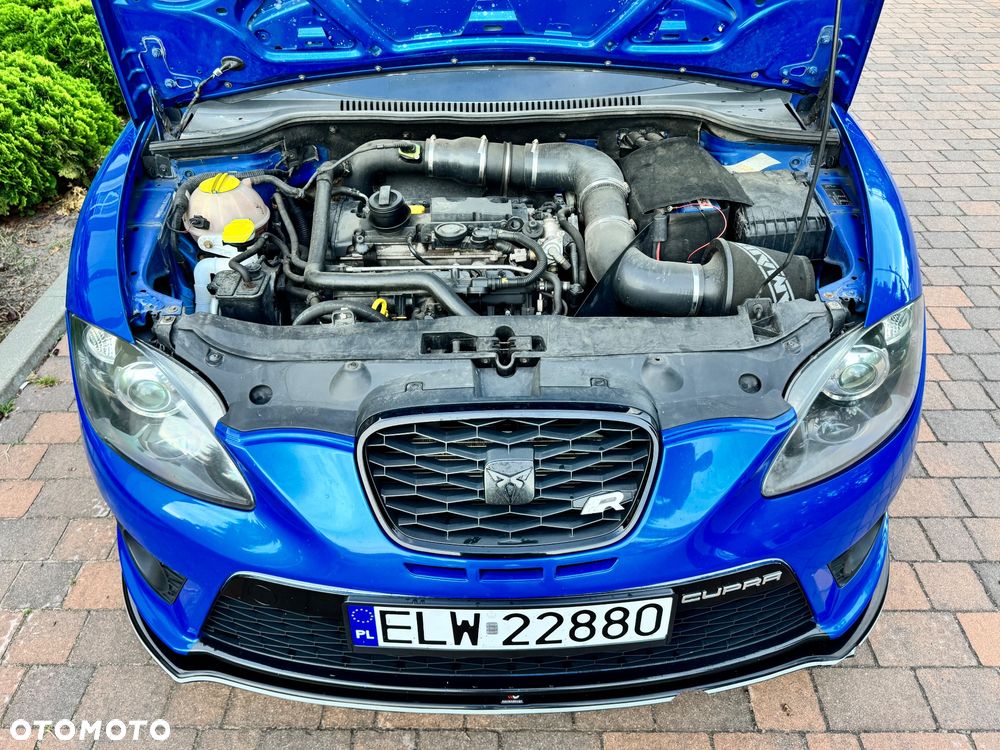 Seat Leon 2.0 T FSI Cupra R - 2