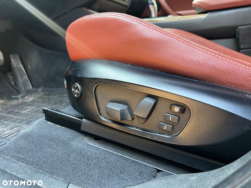 BMW X3 28i xDrive - 12