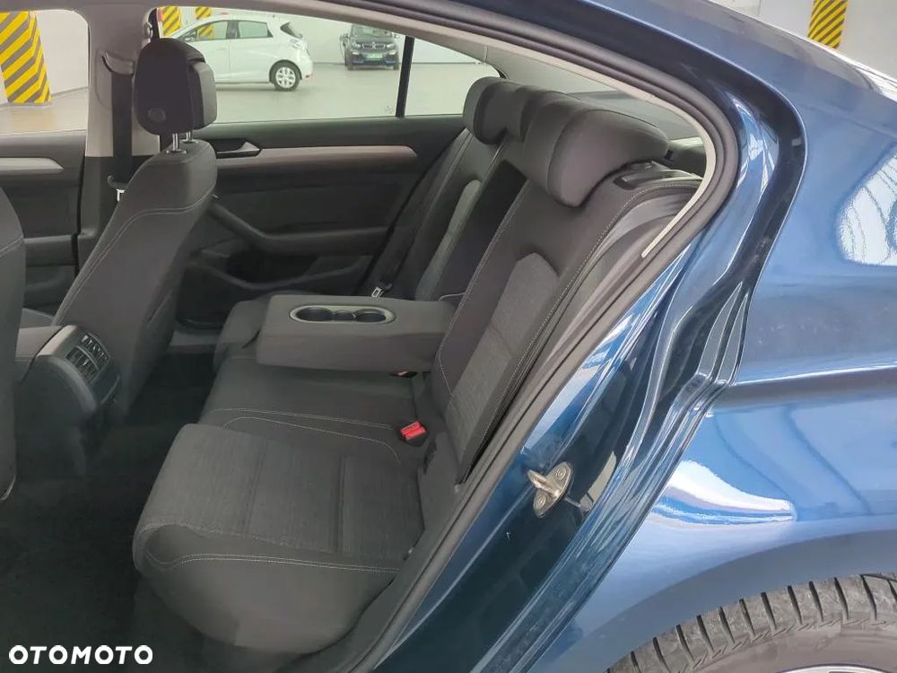 Volkswagen Passat 2.0 TDI EVO Business DSG - 7