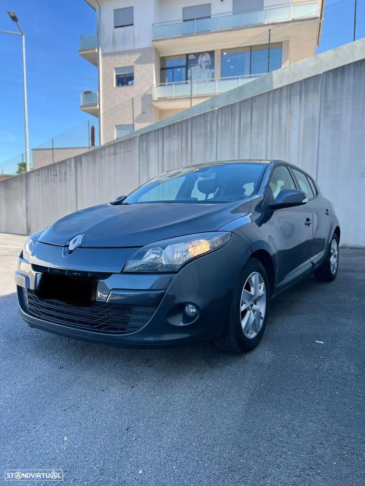 Renault Mégane ENERGY dCi 110 Start & Stop Dynamique - 2
