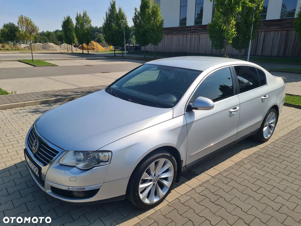 Volkswagen Passat 2.0 TDI Highline DSG - 13