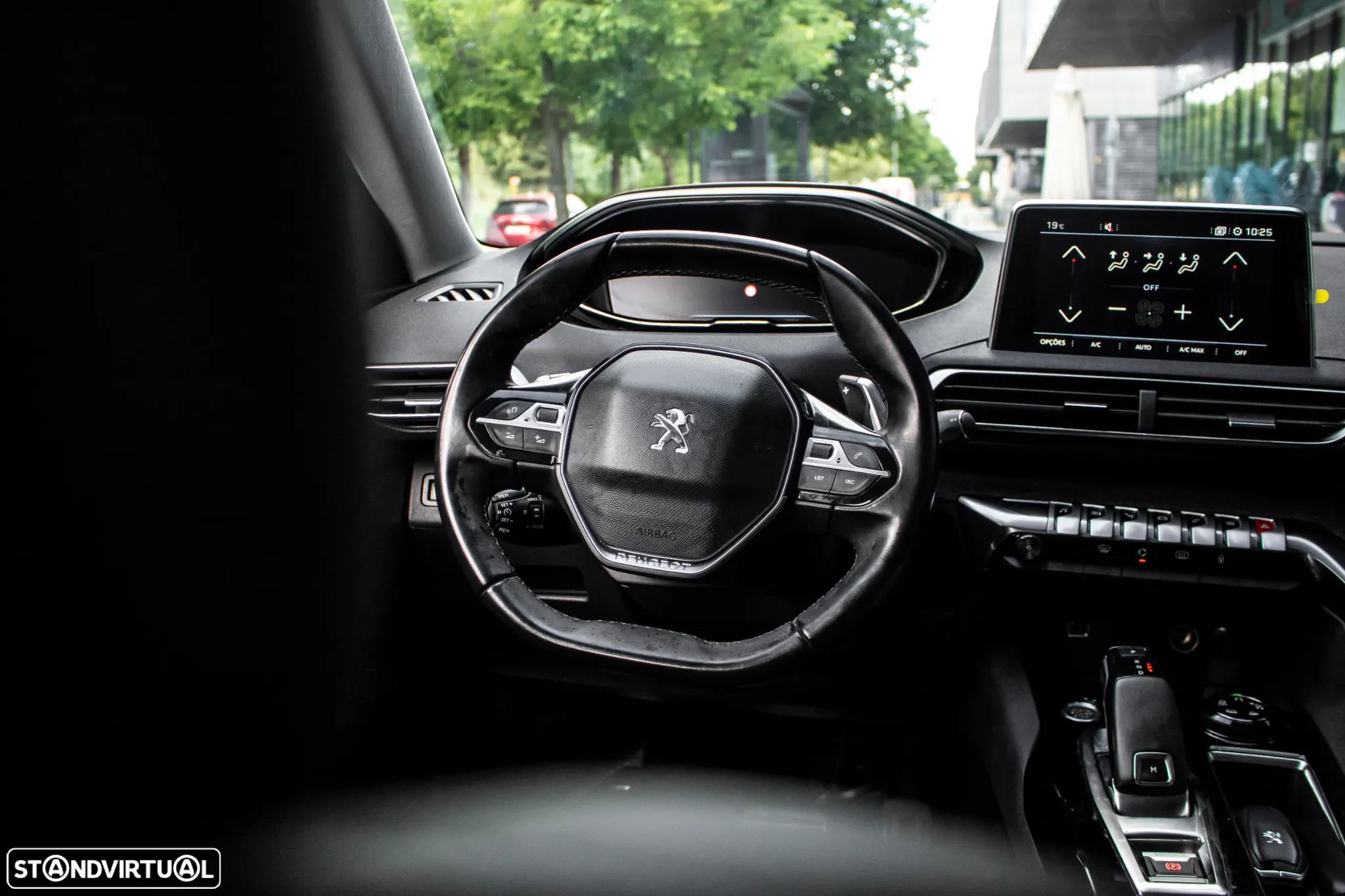 Peugeot 5008 1.2 PureTech Allure Pack EAT8 - 37