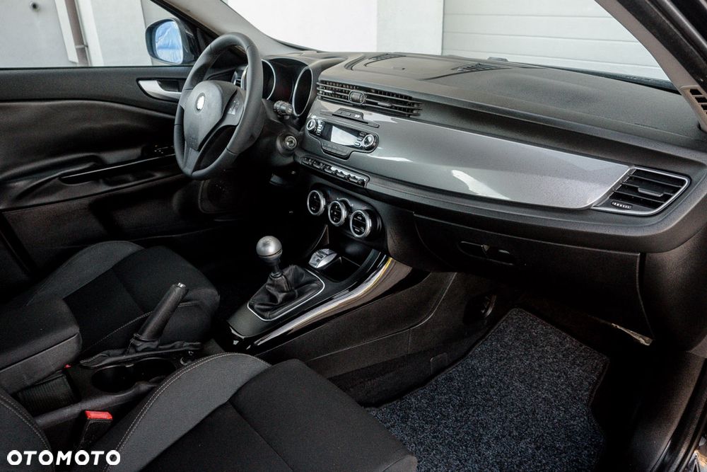 Alfa Romeo Giulietta 1.4 TB 16V Turismo - 24