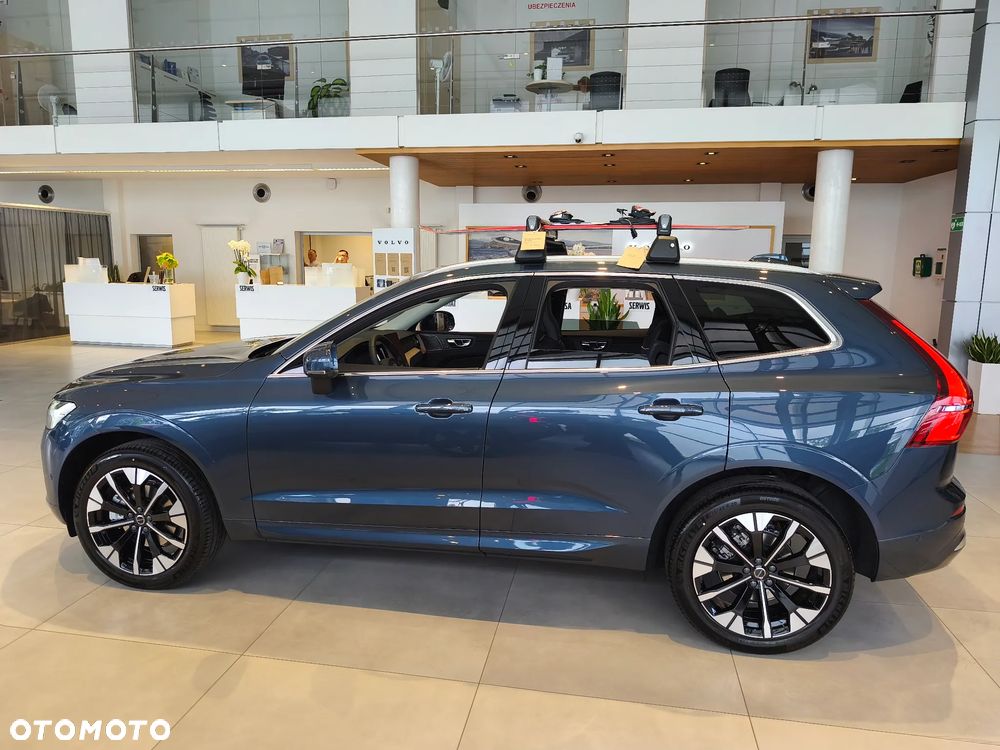 Volvo XC 60 B5 B AWD Ultra Bright - 3