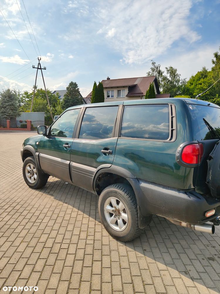 Nissan Terrano 2.7 TDi Comfort - 5