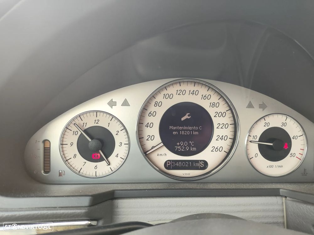 Mercedes-Benz E 270 - 13