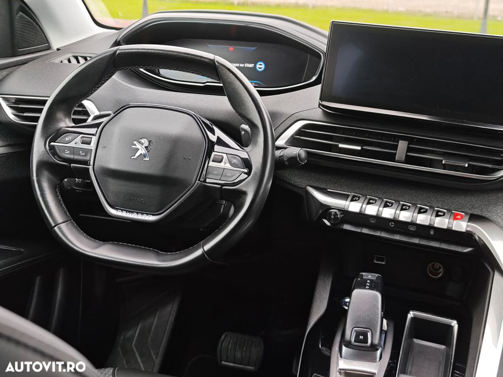 Peugeot 3008 1.2 PureTech Turbo S&S EAT8 Allure - 13