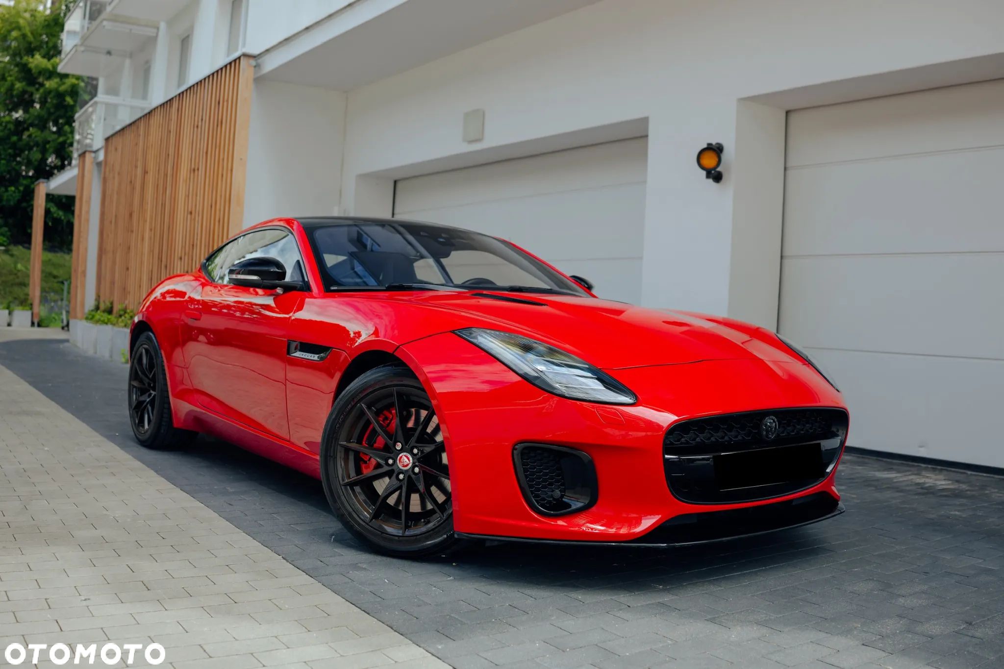 Jaguar F-Type Coupe 2.0 Chequered Flag - 1